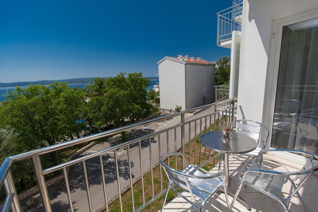 Apartment Ana Selce Eksteriør billede